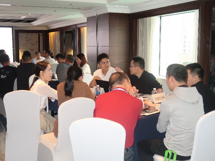 Z:\推广部\座谈会\0424佛山气候培训\4.24会议照片\2组.JPG
